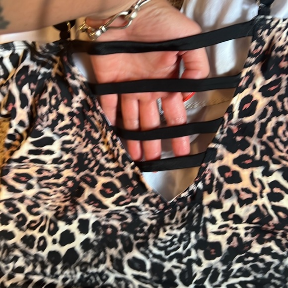 Women’s Leopard Swimsuit - Picture 3 of 4